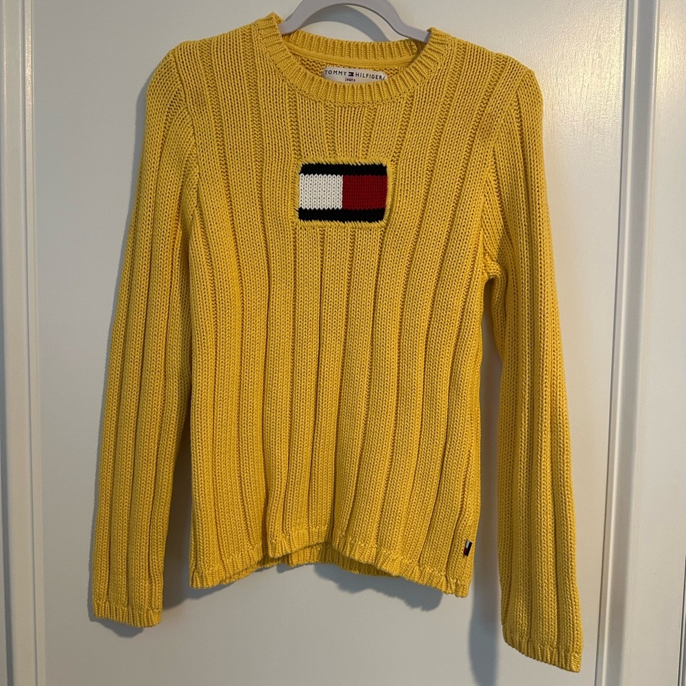 Tommy Hilfiger Vintage Cable Knit Ari h Yellow Flag Logo Sweater